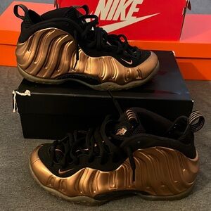 Nike air foamposite 2017 copper size 9 mens/ 10.5 women rare original box 📦